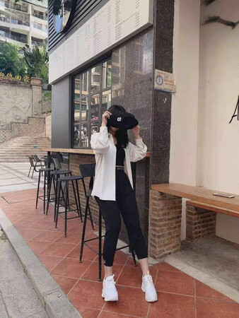 客服推荐的款式还行，质量也不错。