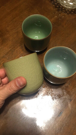 一如既往地好，做工精细，质量没的说，好看，大小合适