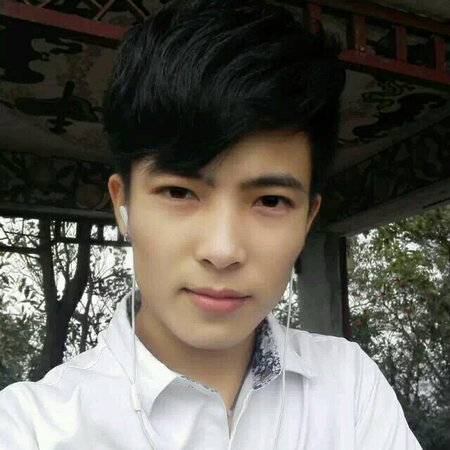 看清楚了吗？我。。。。男的！！！老爷们儿！就问你们姑娘们，嫉妒不？?