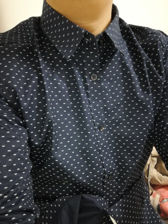 穿上去很舒服，也很合身，很实惠的衣服！