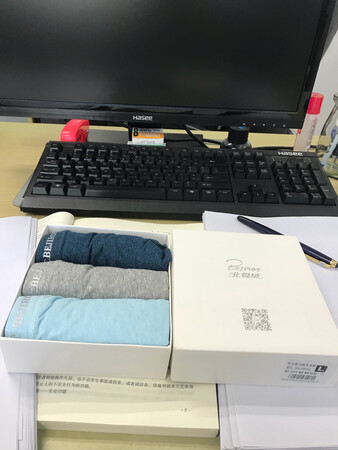 刚收到 看着还不错 我老婆喜欢这颜色哦