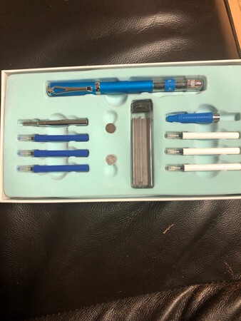 希望这个笔能够起到作用吧，至少宣传的效果是有的，小家伙不太喜欢用就充分表明了产品的作用。