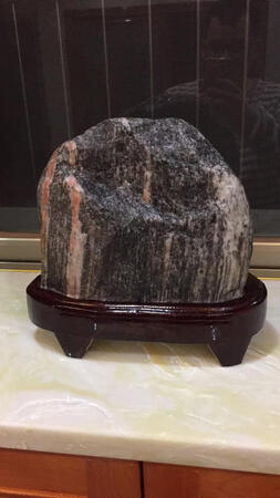 镇宅。好意图。外观好。有流线型感。所以买多一块送朋友。