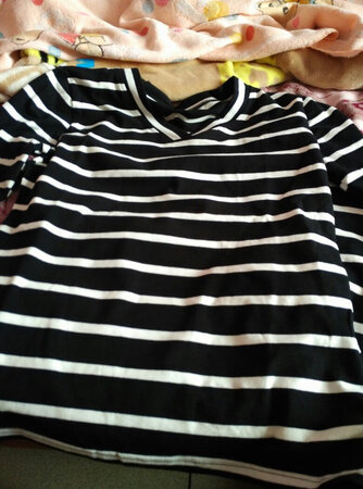 幸好不听客服的买XXL，要不更宽 ，袖子口有点宽，总体偏长，质量还可以，对得起这个价位