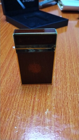 差评！只能给差评！声音一点都不清脆！然后跟我说其他款声音清脆！既然都是朗声打火机，为何声音还会因为款式不同而不同！就是骗人的！大家不要上当！