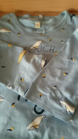 产品质量很好，穿着舒服暖和，特别适合冬季。物流快服务好。