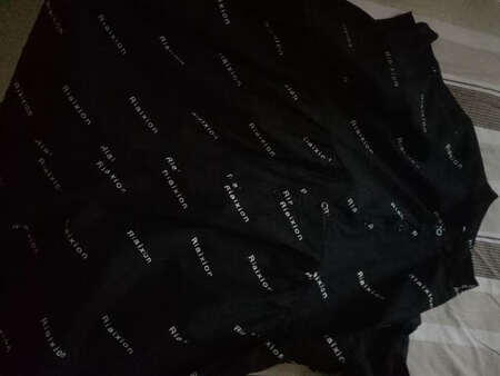 非常不错，满意穿上挺合适，物流给力。店家服务也周到，无色差