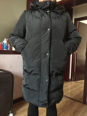 这几天忙收到都没有及时打卡包装，评价晚了，今天打开穿了下还可以款式挺好的，质量也不错，正好降温了能穿几天