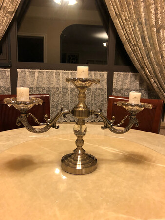 物流很快，烛台挺好的，希望细节再做精致点就更完美了。
