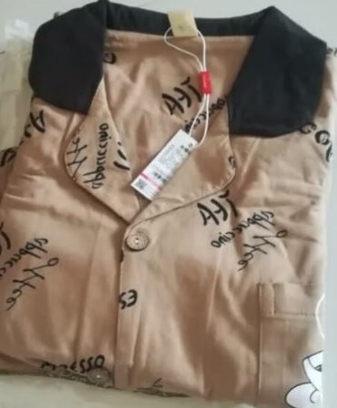 棉料，穿着舒服，睡衣好不好看没关系，舒服才是王道啊。