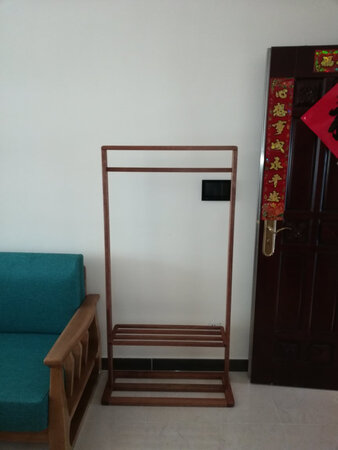 还算满意，就是下面底盘连接缝隙很大，用力拍了几次都不能缩小，还有一个孔没打透，自己重新钻透。组合后比较稳定。