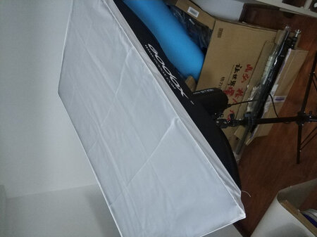 拍摄产品使用的，客服也很耐心的帮忙解决问题还不错！