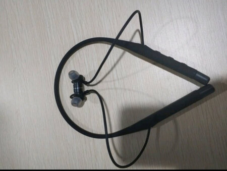 质量真的很好哦 不错哦  音质棒棒哒 还会光临的 
外形也很好 而且很舒服 音效也好  带着很拉风 咋晃悠不掉 外观也好