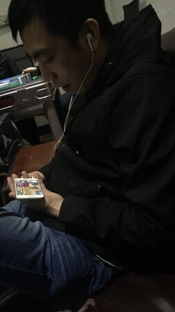 挺合身，材质也挺不错的，物流也很快，总的来说是一次不错的购物体验