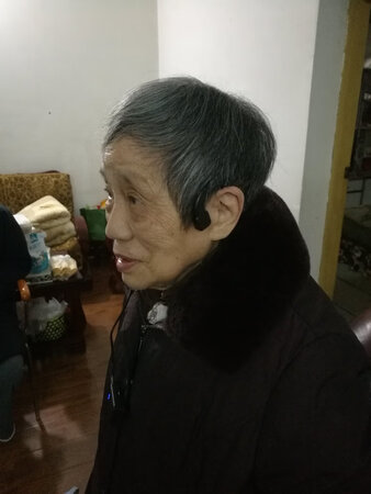 效果不错，拾音器如果插接的应该更好（个人以为）这样可以在老年人~视频的时候直接连接手机听音效果更佳