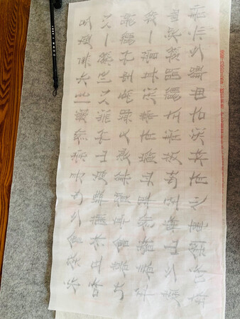 很满意的一次购物，纸张很不错，贴心地送毛毡