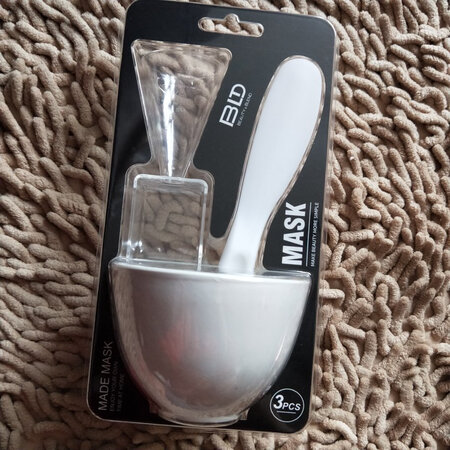 硅胶的碗，不错，
