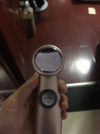 到家就迫不及待的用了。挺好用的。尤其敷面膜用温温的感觉