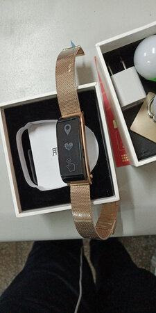 感觉很不错，一直相买一个，物流也很快。
高大尚的感觉，有木有