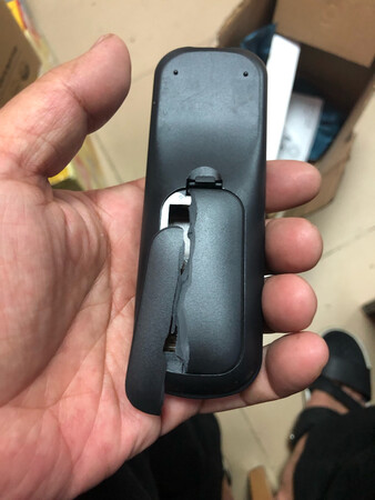 这是什么意思……刚从里面拿出来就是烂的，我无语了