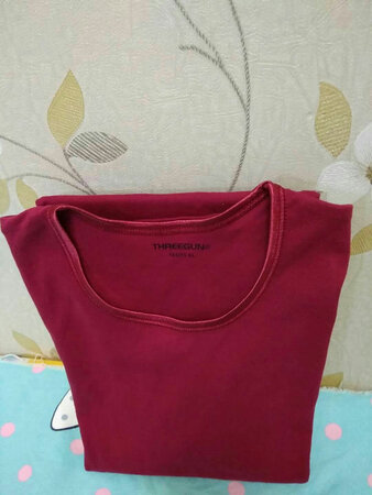 穿着舒服，是纯棉的，衣服略肥大，其他都不错。