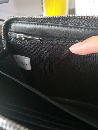 质量不错?发货也挺快，稍微有点大了。下回还会到店。