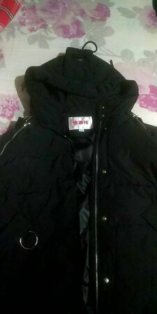衣服不错，宽松舒适质量很好，客服很热情服务很周到，是一次很愉快的购物，下回还会来光顾。