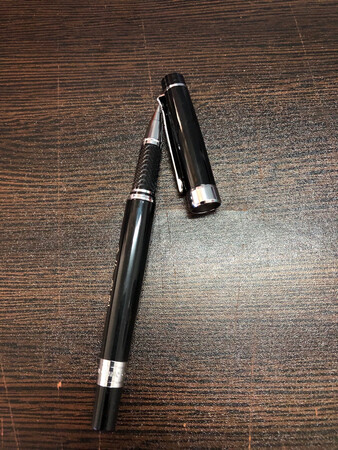 很喜欢，谢谢客服推荐！老公说这笔特别棒，拿着有面子