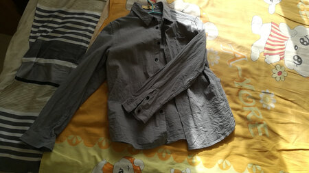 衣服质量一般般，切记一分价钱一分货