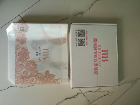 质量很好，价格适中，家人很喜欢。这个牌子的睡衣很好穿，买过多次了，以后还会来的