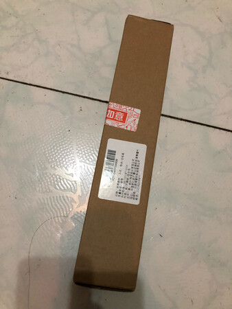 包装很好，快递也很快，不过就是有些线头没处理干净