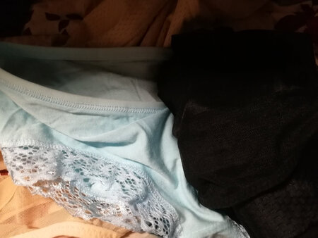 面料很舒服，就是买大了，感觉不是很紧