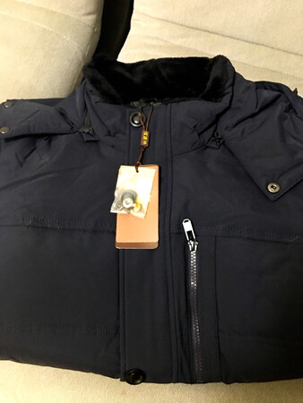 衣服挺好的，就是买小了一码，联系了客服，给换了大的