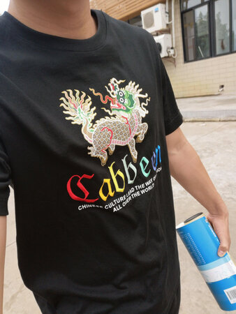 衣服质量不错，穿起来非常舒服，值得购买