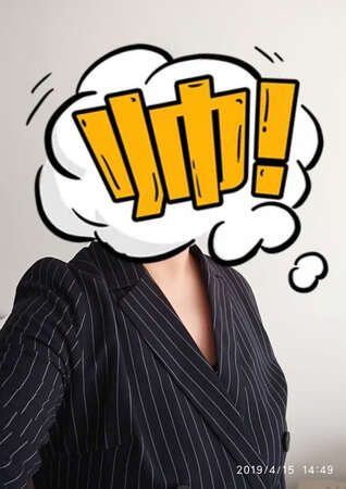 衣服很漂亮，穿上显得干练，有精神，可惜我的腰围呀……真是一言难尽啊……减肥已经迫在眉睫，刻不容缓了……