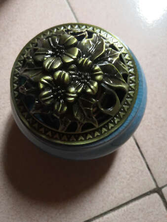 质量很好，香味很好的，香炉漂亮