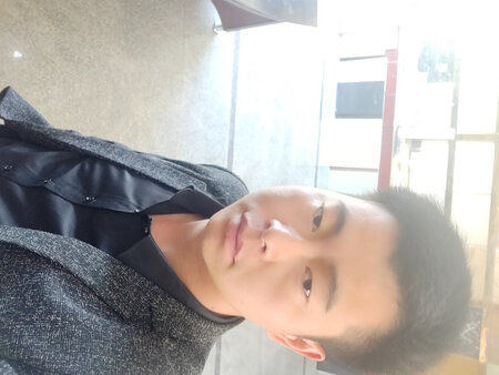衣服确实不错，质量很好。
