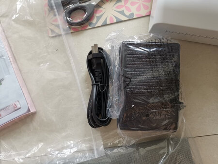 好多东西呀，
还没开始用哦。信得过蝴蝶牌，妈妈的嫁妆就是一能蝴蝶牌缝纫机。
用后再追评吧！