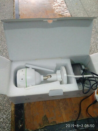 wifi连接简单，清晰度还可以，希望没有选择错