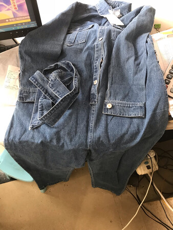 裤子和图片描述的一样，布料很舒服！