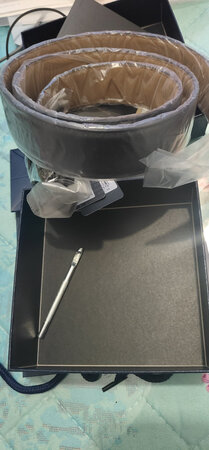 不错，真皮的，漂亮有个性，物有所值。