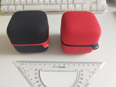 用起来音效很好，就是延迟有些大，其他的都还可以，很棒！