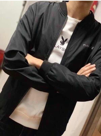 发货速度超级快的，第二天就收到了。衣服质量也很好，穿着很舒服。很是喜欢。.