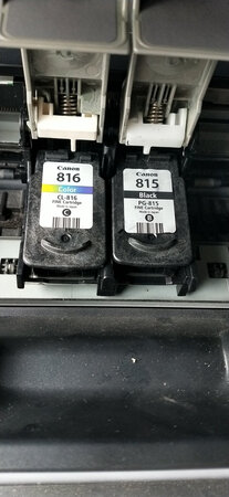每次网上买的都用不了多久，7月15号买的，8月份就显示没墨了，一盒用了不到一个月，而且还不是天天用，不能想如果天天能用几天???