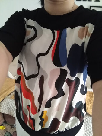 穿上比较舒服，就是太贵了。