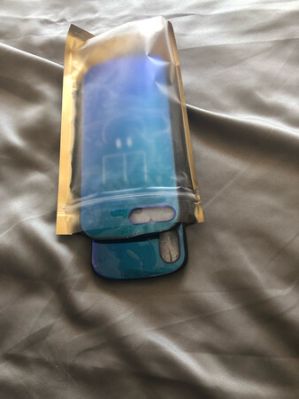 我买的两个，有色差，包装也太差了，两个就这样放一个袋子里