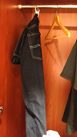 衣服还行，上班用