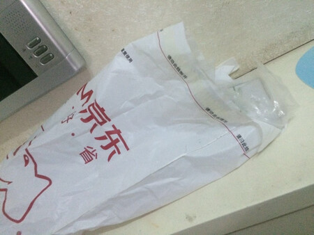 送货上门，服务员态度很好?