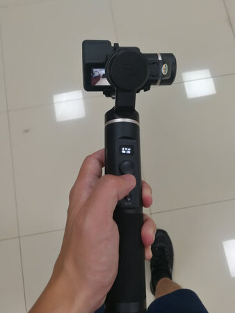 非常好用。性价比很高。和GoPro hero 7完美匹配，非常便捷。
