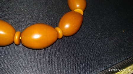 刚拿手里，裂了，